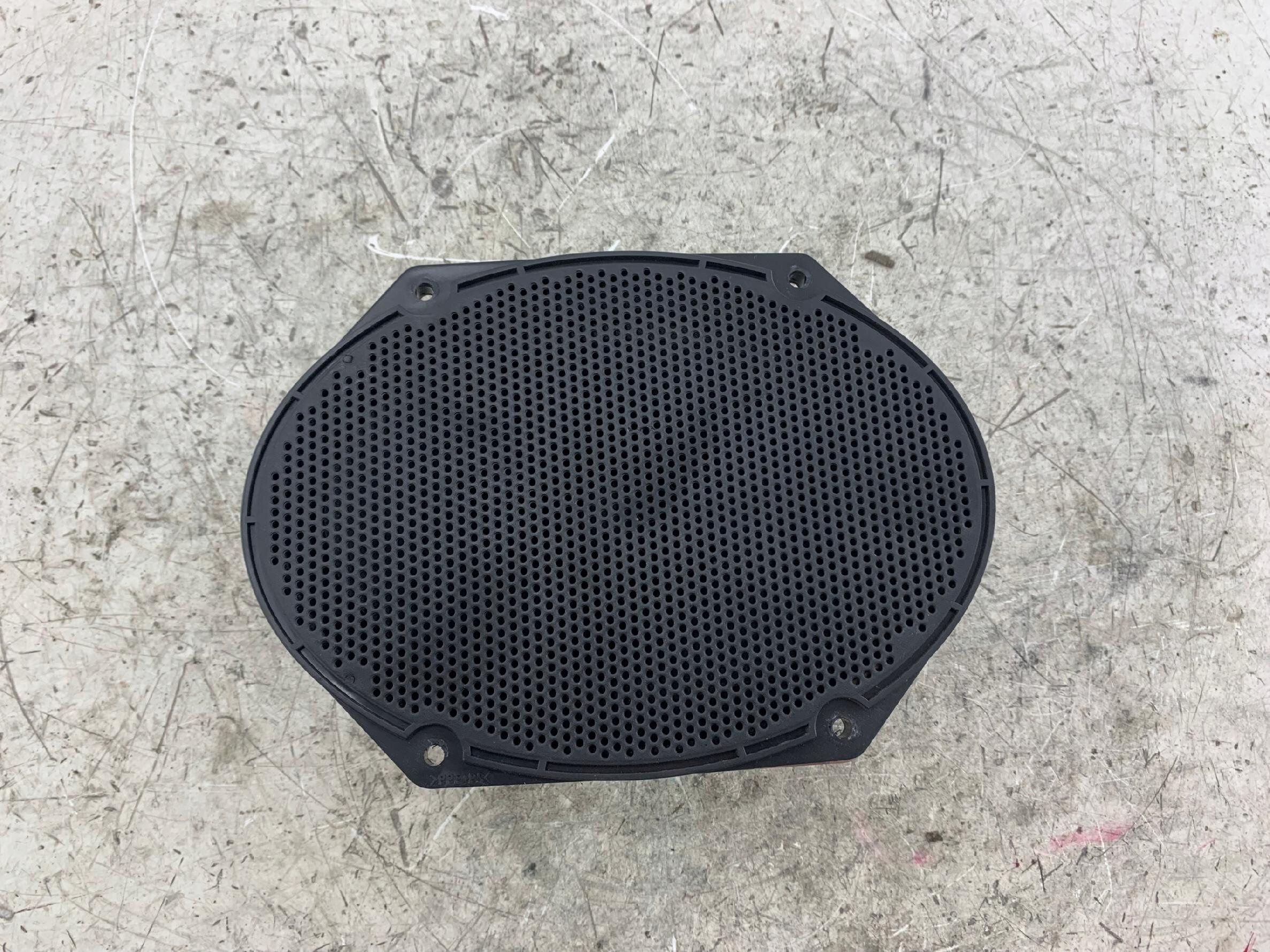 Zdjęcie używanej części: FORD FIESTA MK6 GŁOŚNIK DRZWI TYŁ XW7F18808AB