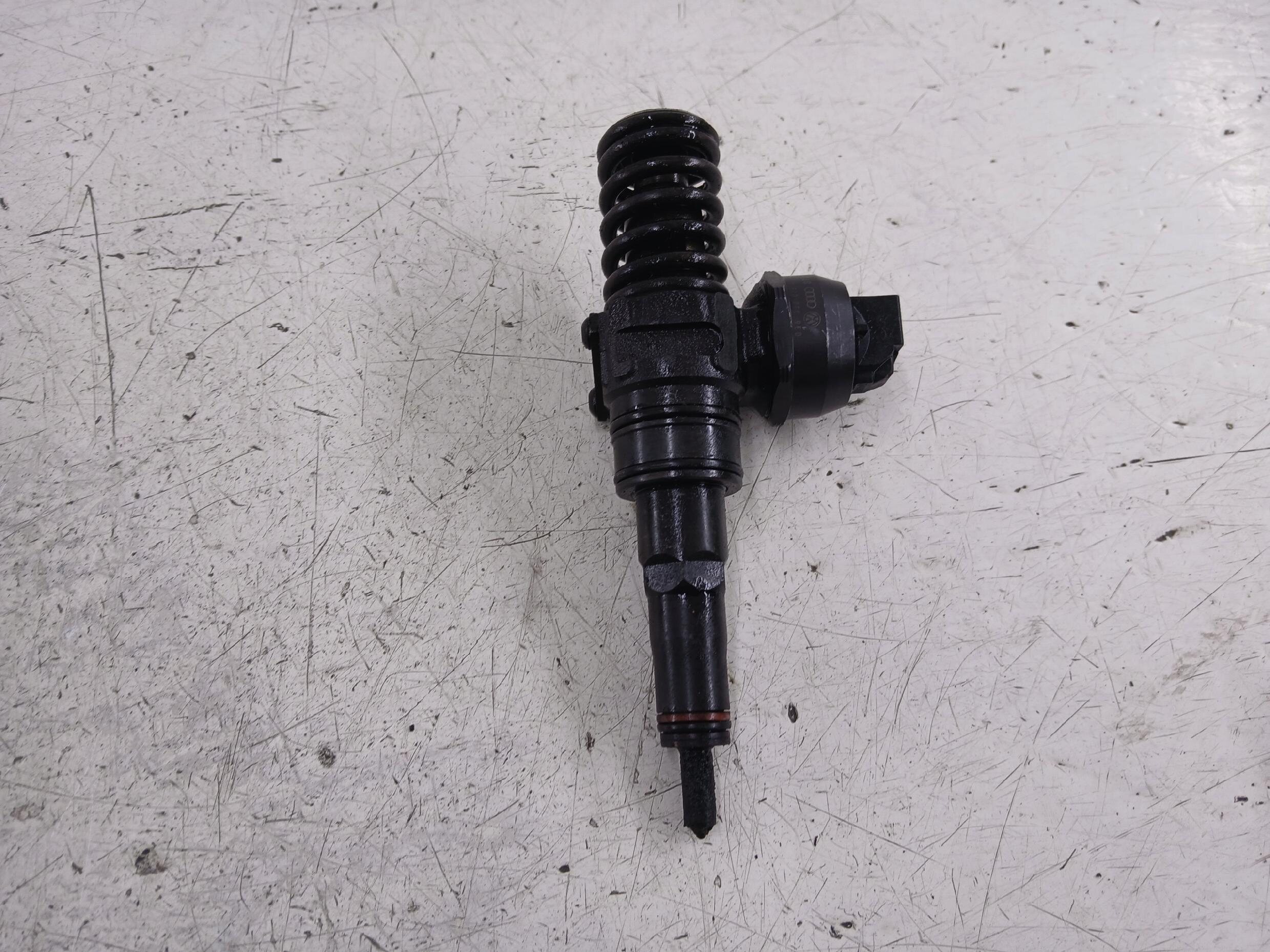 Zdjęcie używanej części: POMPOWTRYSK VW AUDI SEAT SKODA 1.9 TDI ASZ 038130073AK