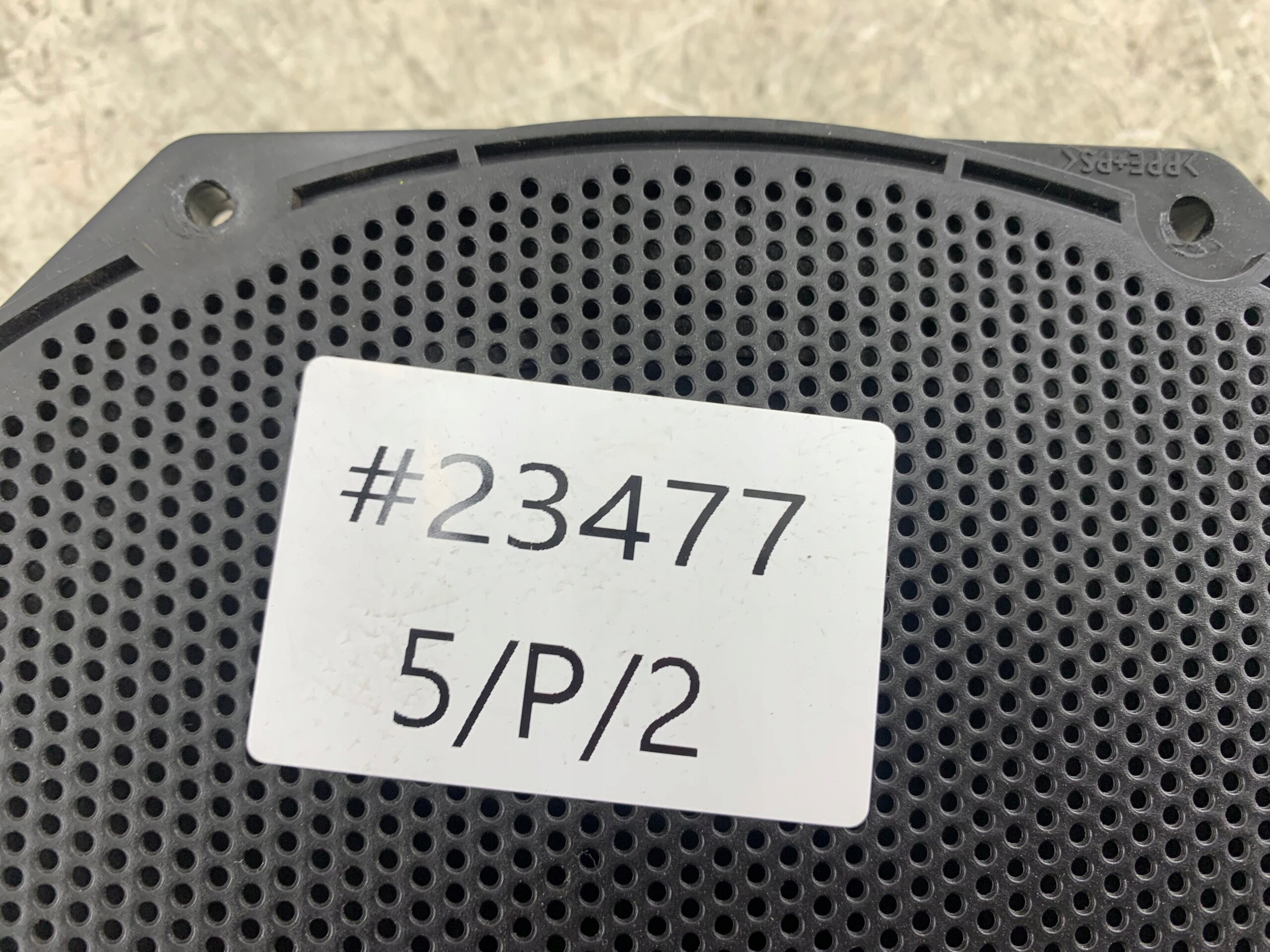 Zdjęcie używanej części: FORD FIESTA MK6 GŁOŚNIK DRZWI TYŁ XW7F18808AB