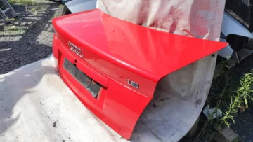 AUDI A4 B5 KLAPA BAGAŻNIKA LY3H SEDAN - zdjęcie 3