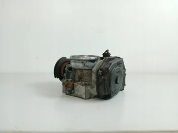 AUDI A3 8L 1.8 T GOLF IV LEON I 1.8 T PRZEPUSTNICA 06A133063G