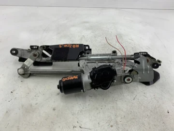 MAZDA 3 II BL MECHANIZM WYCIERACZEK BBM46737X