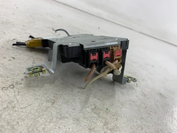 MODUŁ WZMACNIACZ ANTENOWY 8P3035225 AUDI - zdjęcie 3