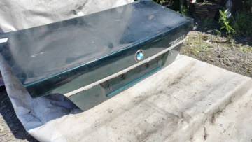 BMW E38 740 KLAPA BAGAŻNIKA ZIELONA - zdjęcie 4