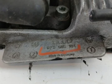 AUDI A6 C5 2.4 CEWKA ZAPŁONOWA 078905104 - zdjęcie 2