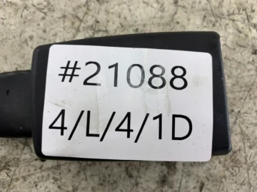 AUDI A4 B8 NAPINACZ PASA BEZPIECZEŃSTWA ZAPINKA LEWA 8K0857755D - zdjęcie 5