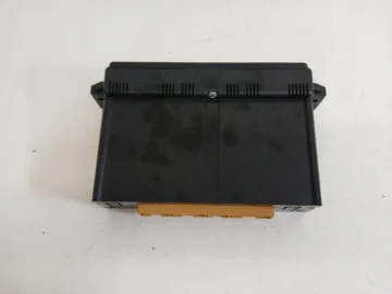 AUDI A3 8L PANEL KLIMATYZACJI 8L0820043D - zdjęcie 3
