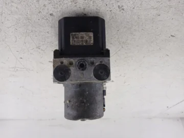 ALFA ROMEO GT LAMPA LEWA TYŁ - zdjęcie 4