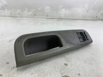 SKODA FABIA I VW GOLF IV PANEL SZYB LEWY PRZÓD 1J3959857