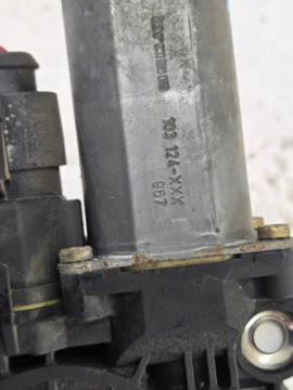 AUDI A4 B5 SILNICZEK SZYBY LEWY PRZÓD 0130821787 - zdjęcie 3