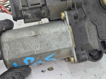 AUDI A4 B5 SILNICZEK SZYBY LEWY PRZÓD 0130821787 - zdjęcie 5