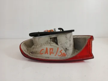 MITSUBISHI CARISMA LAMPA PRAWA TYŁ - zdjęcie 3