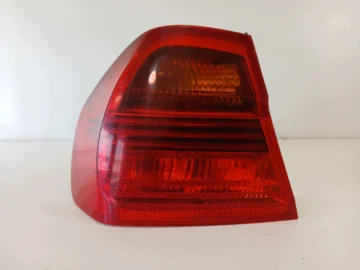 BMW E90 LAMPA LEWA TYŁ SEDAN