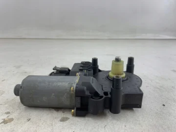AUDI A4 B5 SILNICZEK SZYBY LEWY PRZÓD 0130821787 - zdjęcie 4