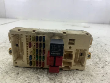 FIAT STILO MODUŁ BSI SKRZYNKA BEZPIECZNIKÓW 46797600