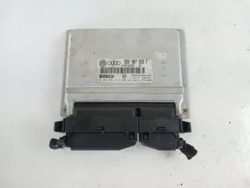 VW PASSAT B5 1.8 STEROWNIK SILNIKA 8D0907558F