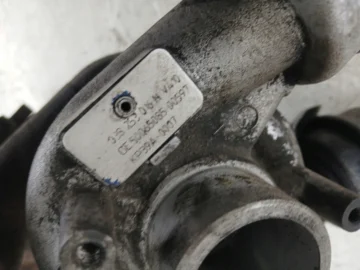 VW GOLF IV BORA 1.9 TDI TURBOSPRĘŻARKA TURBINA 038253016N - zdjęcie 3