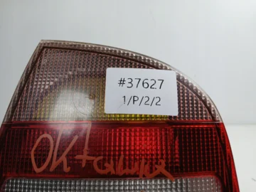 SKODA OCTAVIA I HB LAMPA PRAWA TYŁ - zdjęcie 5