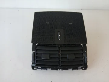 PEUGEOT 407 KRATKA NAWIEWU ŚRODKOWA MASKOWNICA 9644589777
