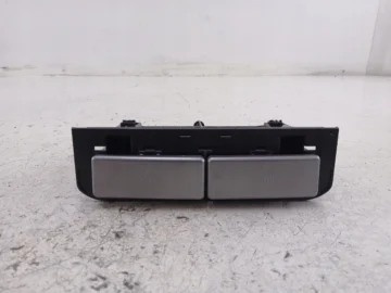 ALFA ROMEO 147 CUPHOLDER UCHWYT NA KUBEK