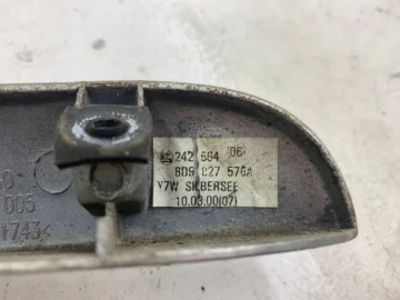 AUDI A3 8L BLENDA KLAPY BAGAŻNIKA LY7W 8D9827576A - zdjęcie 4