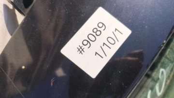 KLAPA BAGAŻNIKA VOLKSWAGEN POLO IV 9N CZARNA - zdjęcie 7