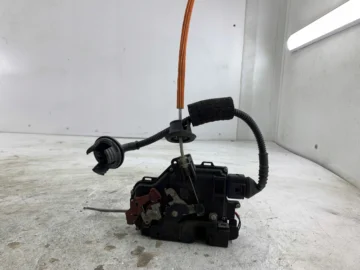 AUDI A3 8P ZAMEK DRZWI LEWY PRZÓD 4E1837015 - zdjęcie 5