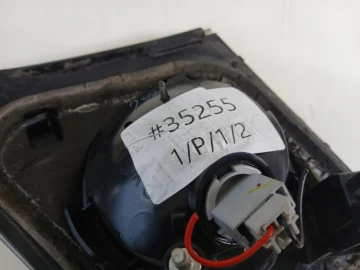 MAZDA 3 BK I LIFT LAMPA PRAWA TYŁ KLAPA - zdjęcie 4