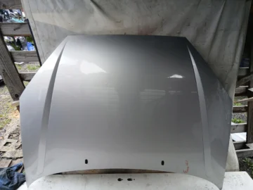 FORD FOCUS MK1 MASKA POKRYWA SILNIKA SREBRNA