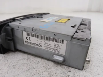 MERCEDES W203 RADIO FABRYCZNE CD A2038201786 - zdjęcie 4