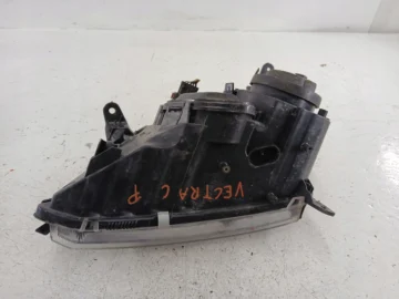 OPEL VECTRA C LAMPA PRAWA PRZÓD CZARNA - zdjęcie 3