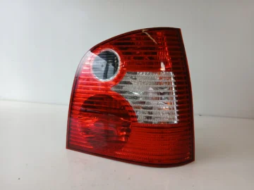 VW POLO 9N LAMPA PRAWA TYŁ - zdjęcie 4