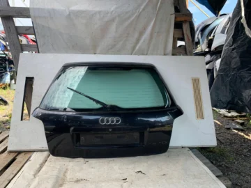 AUDI A3 8L KLAPA BAGAŻNIKA CZARNA