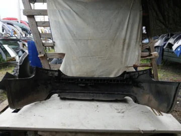 AUDI A6 C6 SEDAN ZDERZAK TYŁ PDC CZARNY - zdjęcie 4