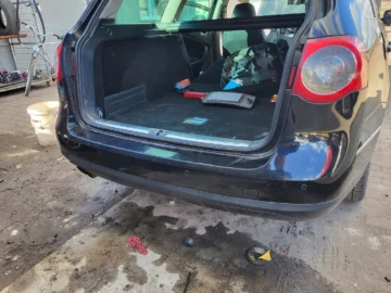 VW PASSAT B6 KOMBI ZDERZAK TYLNY TYŁ PDC LC9X - zdjęcie 5