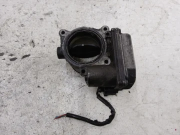 AUDI A6 C6 A4 B7 3.0 TDI PRZEPUSTNICA 8E0145950D - zdjęcie 2