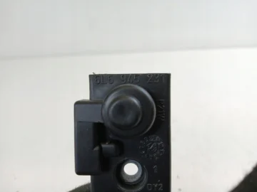 SEAT IBIZA III WKŁAD LAMPY PRAWY TYŁ KLAPA 6L6945231 - zdjęcie 3