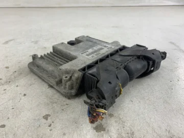 OPEL VECTRA C 1.9 CDTI STEROWNIK SILNIKA 55189631