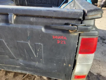 NISSAN NAVARA D22 PAKA ŁADUNKOWA BURTA - zdjęcie 2