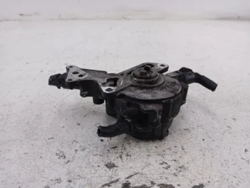 POMPA VACUM VACUM VW PASSAT B6 A3 8P GOLF V 2.0 TDI 038145209N - zdjęcie 4