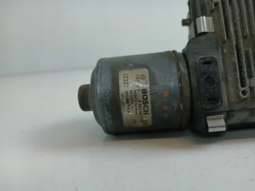 AUDI A3 8P MECHANIZM WYCIERACZKI PRZÓD 8P1955119A - zdjęcie 2