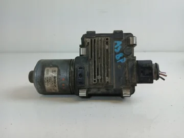 AUDI A3 8P MECHANIZM WYCIERACZKI PRZÓD 8P1955119A