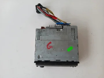 KENWOOD KDC-W311 RADIOODTWARZACZ RADIO CD AUX - zdjęcie 2