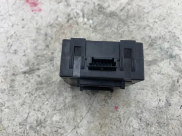 MERCEDES W203 MODUŁ STEROWNIK ALARMU 2038202726 - zdjęcie 2