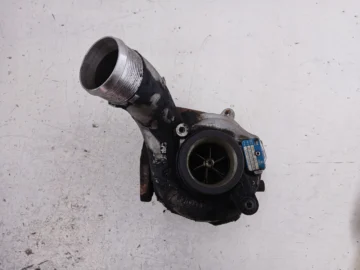 AUDI A6 C6 A4 Q8 3.0 TDI TURBOSPRĘŻARKA TURBINA LUZ NA WIRNIKU 059145702S - zdjęcie 3