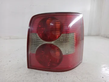 VW PASSAT B5 LIFT KOMBI LAMPA PRAWA TYŁ