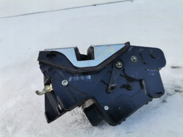 BMW E46 ZAMEK DRZWI LEWY TYŁ - zdjęcie 2