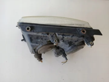 VW PASSAT B5 LAMPA PRAWA PRZÓD - zdjęcie 4