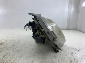 MERCEDES W168 LAMPA PRAWA PRZÓD A1688201061 - zdjęcie 4