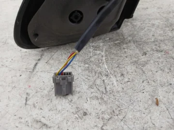 NISSAN ALMERA N16 LUSTERKO PRAWE AX5 3 PIN - zdjęcie 4